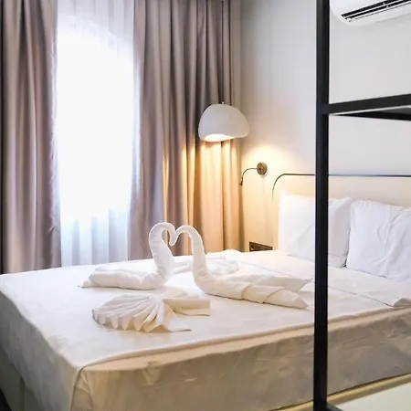 Iberis Lara Hotel